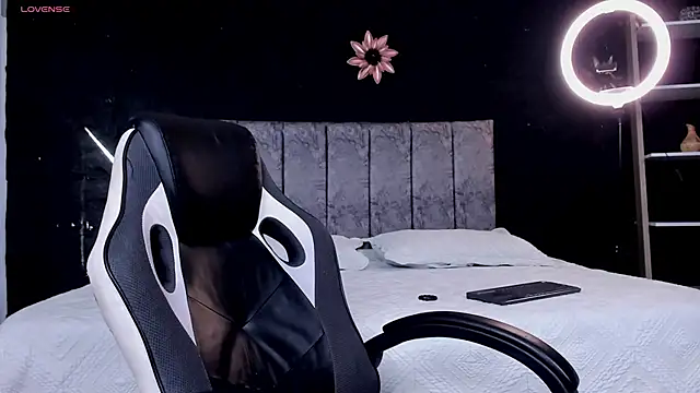 LiamDeep webcam
