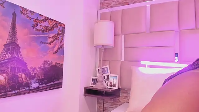 ShaniaBrownn webcam