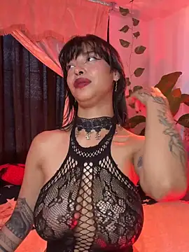 Kitty_arts live cam on StripChat