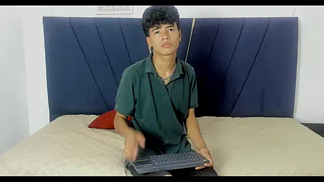 jacob_cum23 webcam