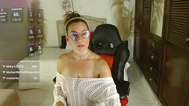AfroditaSelena_ webcam