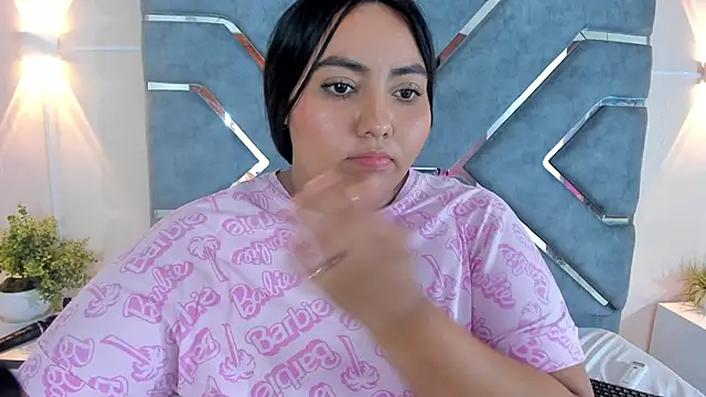 LucciaPorter webcam