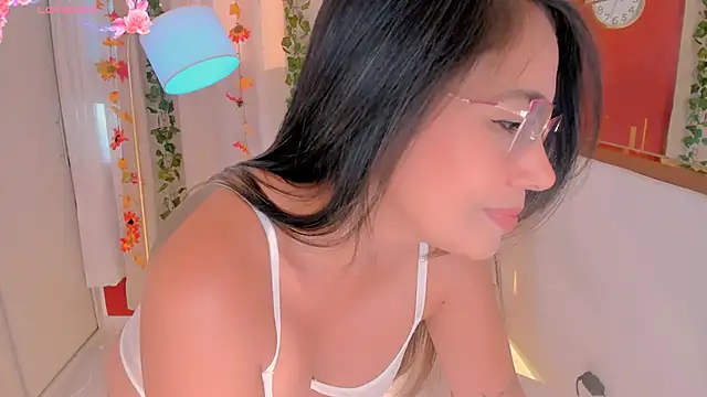 Miss_ash webcam