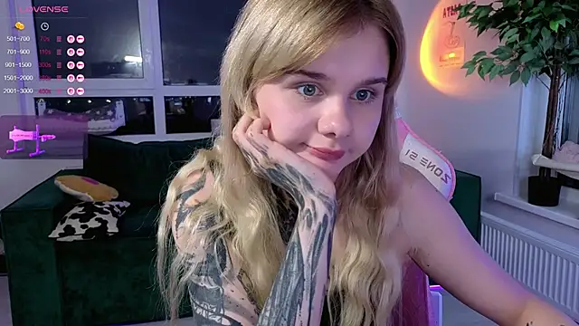 Britney_Lynch webcam
