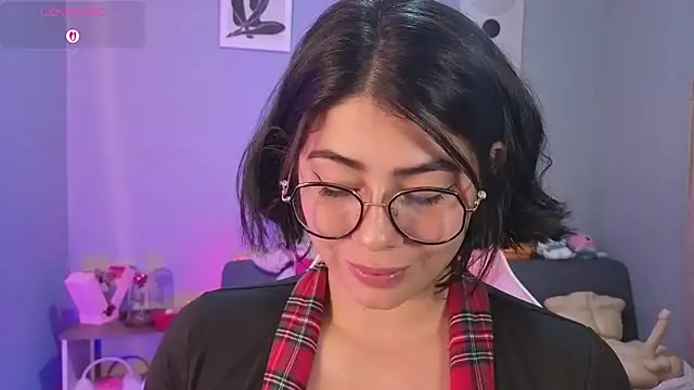 LoaLuxury webcam
