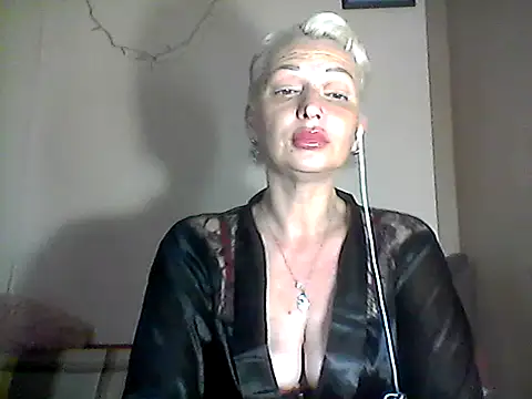 MaryJane441 webcam