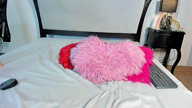 MiaAmore_ webcam