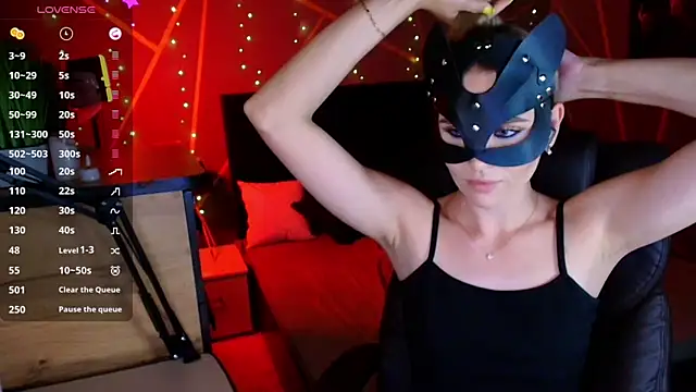 HotWildCat webcam