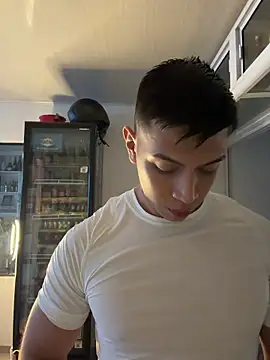 OliverWest04 webcam