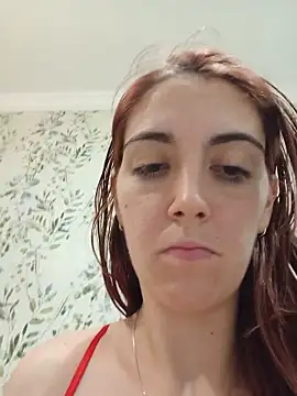 Honeygirl08 webcam