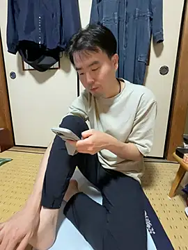 shizuku-kun211 (Ask my age) - 服を脱ぐ！