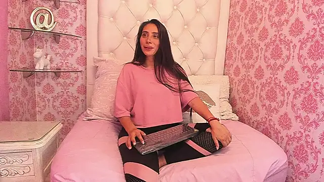 Escarleth_Fox webcam