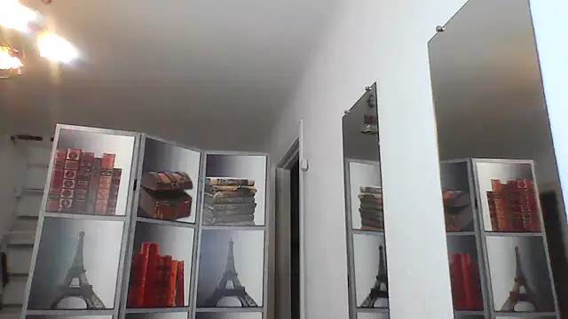 Selena_Moo webcam