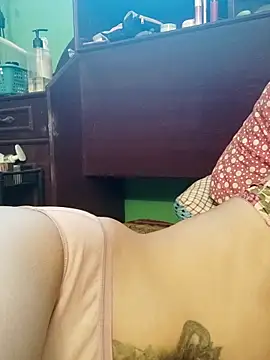 queensoreal (Ask my age) - Make me happy and cum,,help me 🙏