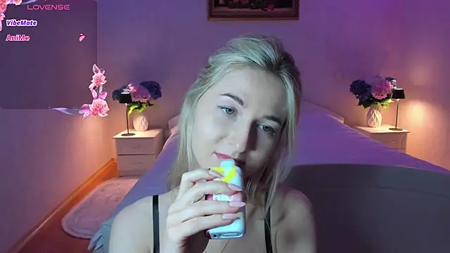 Julie_Blaze webcam