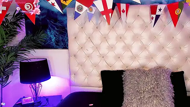 Keira_Fox31 webcam