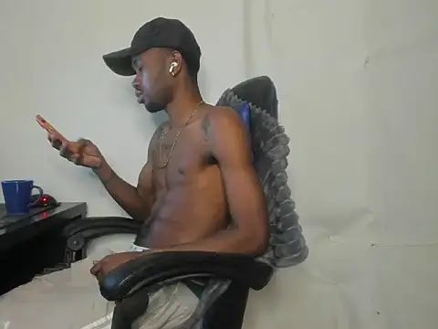 Kofi_exotic_2 webcam