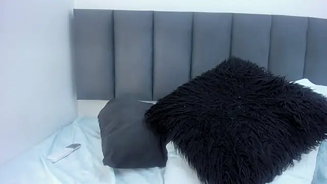sam_doll_ webcam