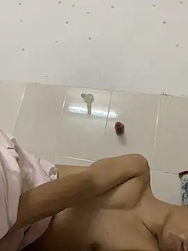 Mr_iphone11 webcam