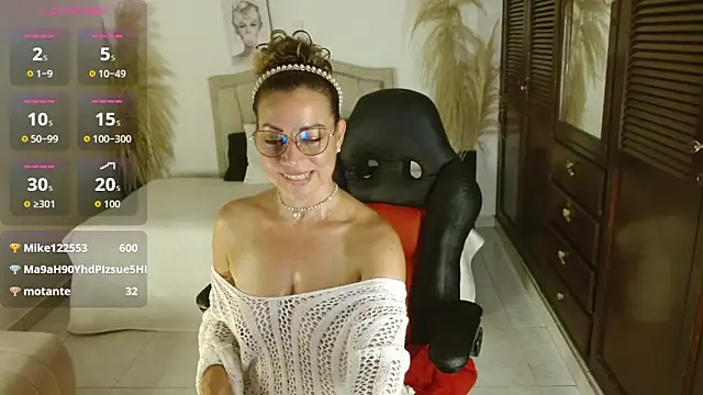 AfroditaSelena_ webcam