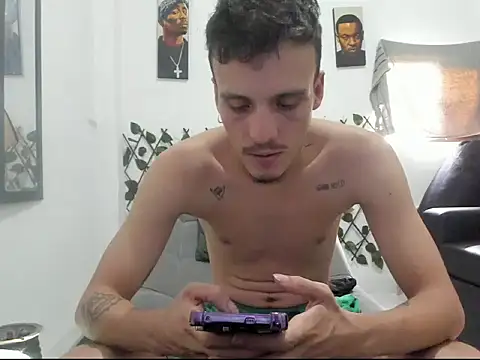 Latins_Boss webcam