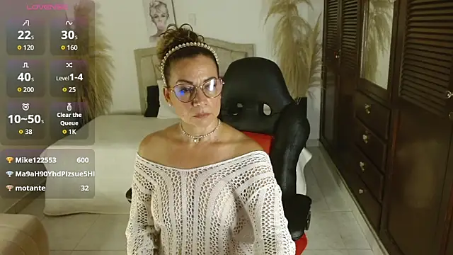 AfroditaSelena_ webcam
