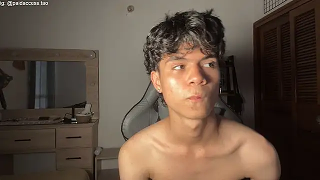OopsAgain_ webcam