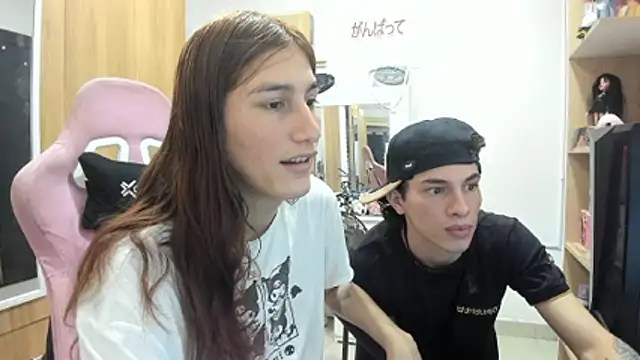 Pride_couple webcam