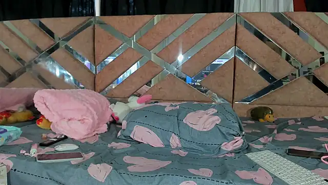 CelesteGill_ webcam