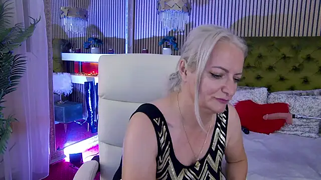 LadyTouch webcam