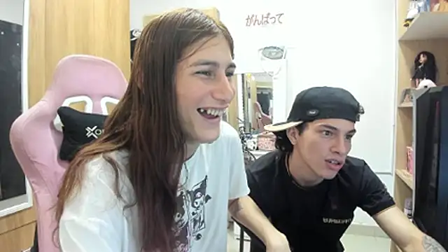 Pride_couple webcam