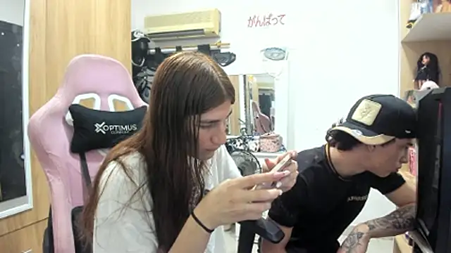 Pride_couple webcam