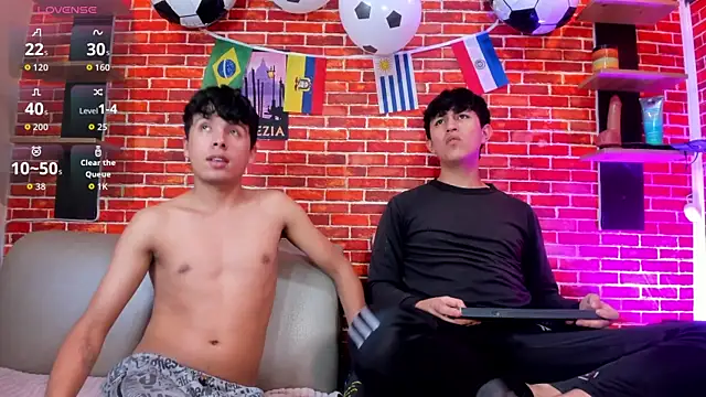 Hoot_boyss_ webcam