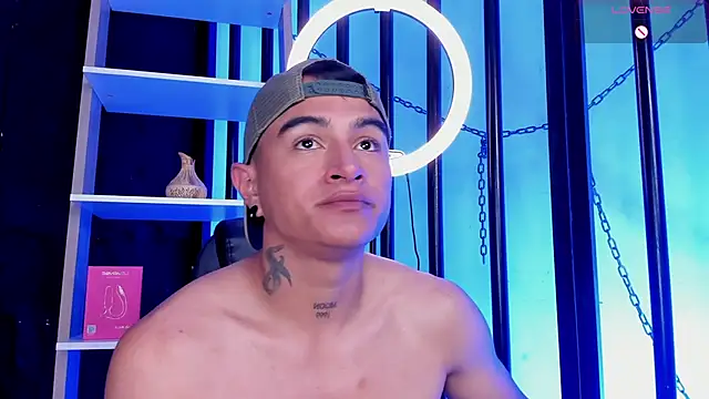 LiamDeep webcam