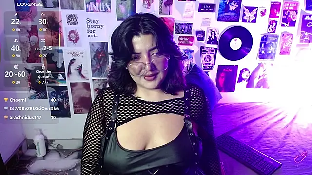 Roxy_f_w webcam