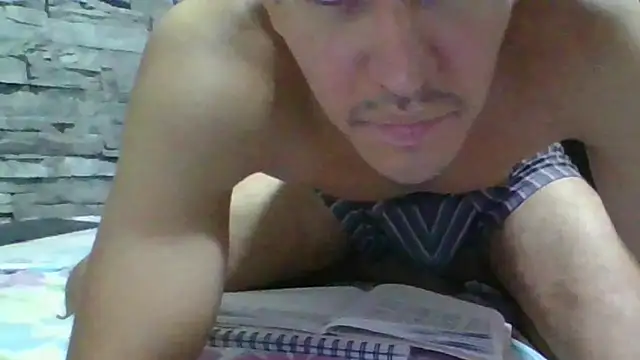 Sexylatin64 webcam