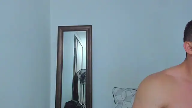 KingLevi01 webcam