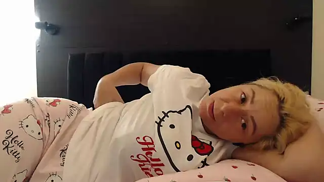 _karolynesyera_ webcam