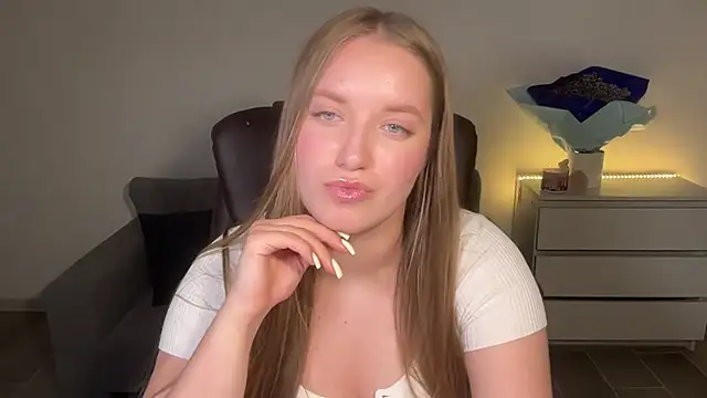 EvaMaddison webcam