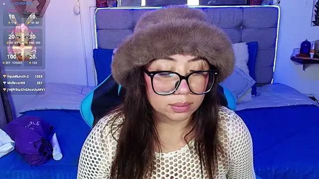 Kata_Bigboobs webcam