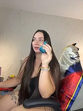 ava_blue