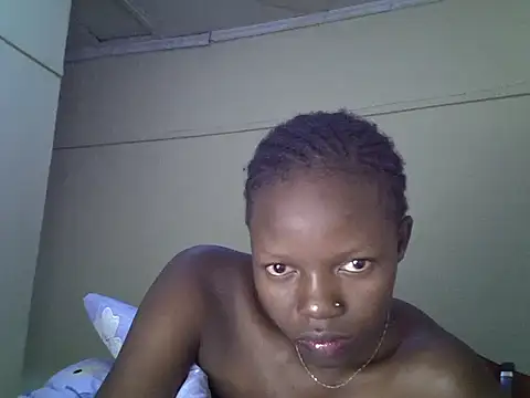 GoldenEbony1 webcam