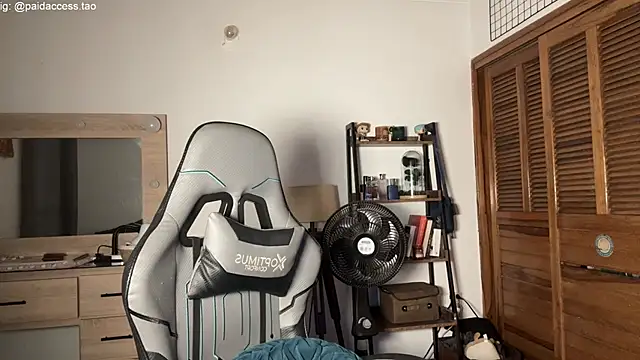 OopsAgain_ webcam