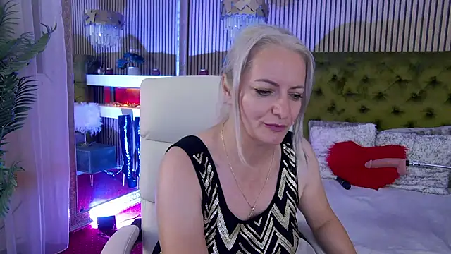 LadyTouch webcam
