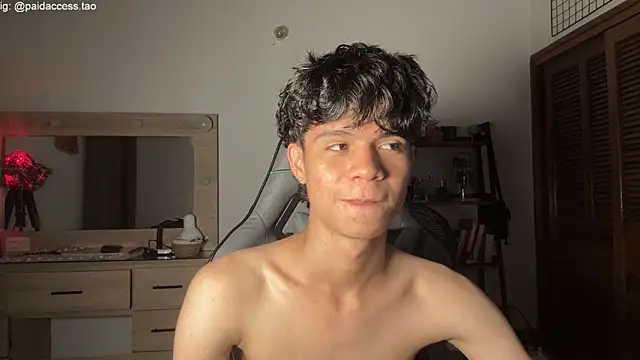 OopsAgain_ webcam