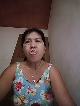 TropicalFlower live cam on StripChat