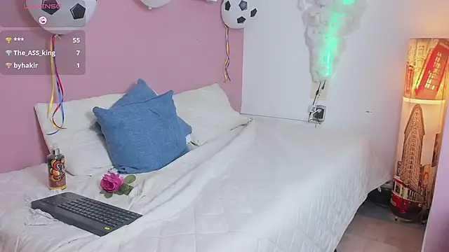 liz_merchan webcam