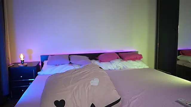 TiffanyPierce live cam on StripChat