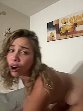 space_couple webcam