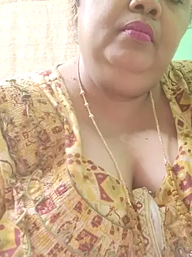 tamilthanushri webcam